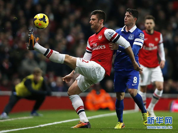 Substitute Gerard Deulofeu's thumping drive earned a 1-1 draw for a resolute Everton side against Premier League leaders Arsenal at Emirates Stadium.