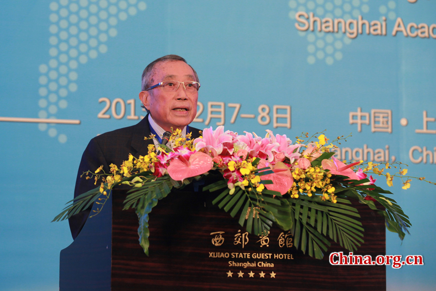 Jusuf Wanandi, vice chairman of Board of Trustees, CSIS Foundation, gives a keynote speech at the opening ceremony of International Dialogue on the Chinese Dream in Shanghai on Dec.7, 2013. [China.org.cn]