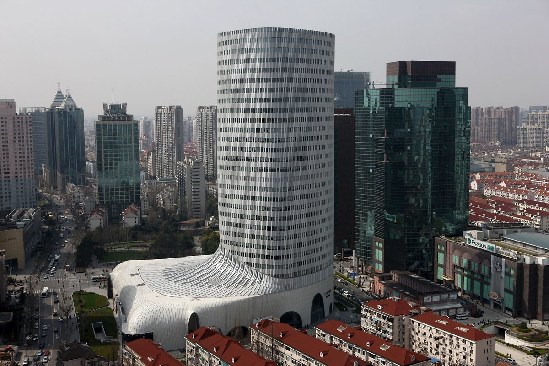 This 'big shoe' is located on Zunyi Road, Shanghai. [file photo]