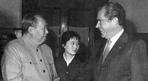 Chairman Mao Zedong meets American President Richard Nixon in 1972. [photo / gmw.cn]