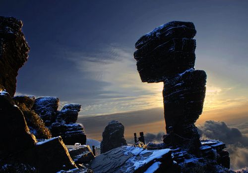 Fanjing Mountain, one of the 'top 10 mountains in China for summer vacation' by China.org.cn.