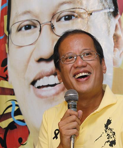 Philippine President Benigno S. Aquino III, in comparing China to Nazi Germany, has exposed his true colors as an amateur politician who is ignorant both of history and reality.