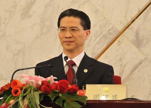 Professor Zhou Hanmin, Vice Chairman of the China National Democratic Construction Association. 