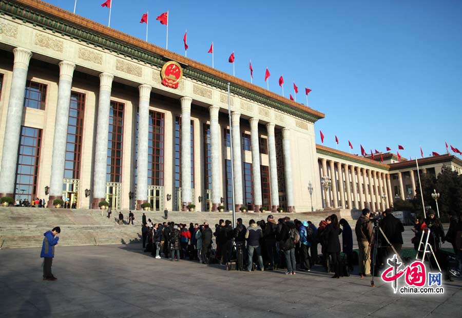 The second session of the 12th National People&apos;s Congress (NPC), China&apos;s top legislature, will hold its closing meeting in Beijing on Thursday morning. Premier Li Keqiang will meet the press at the Great Hall of the People in Beijing, immediately after the NPC session concludes.