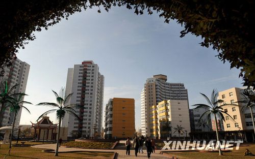 China on Sunday unveiled an urbanization plan for 2014 through 2020. [Xinhua]