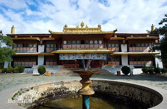 Norbulingka, one of the 'top 10 attractions in Lhasa, China' by China.org.cn.