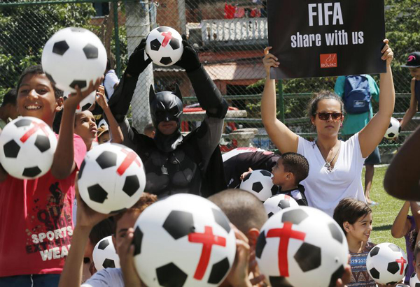 Workers end strike after protest near World Cup stadium