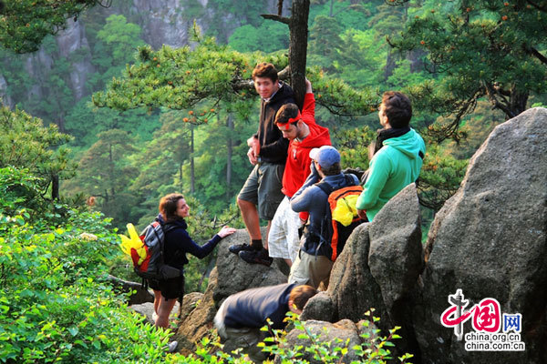 Mount Huangshan in spring - China.org.cn