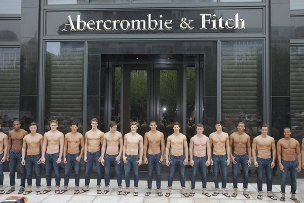 a&f opening hours
