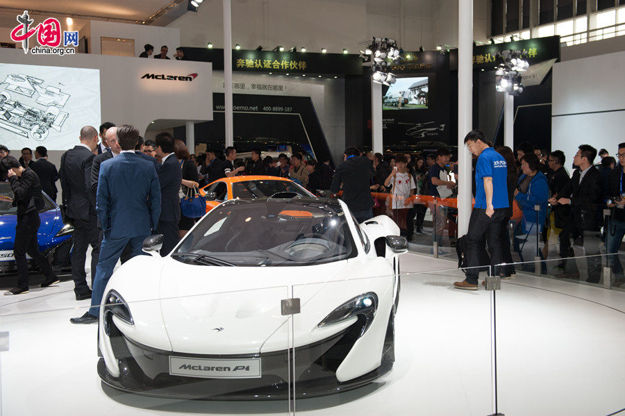 The 2014 Beijing International Automotive Exhibition in Beijing, China, April 20, 2014. The auto show will be held on April 21-29, attracting over 2,000 exhibitors from 14 countries and regions. [Photo by Chen Boyuan / China.org.cn]