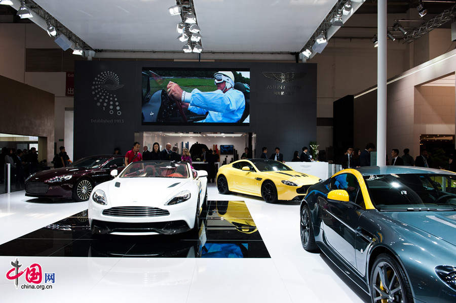 The 2014 Beijing International Automotive Exhibition in Beijing, China, April 20, 2014. The auto show will be held on April 21-29, attracting over 2,000 exhibitors from 14 countries and regions. [Photo by Chen Boyuan / China.org.cn]