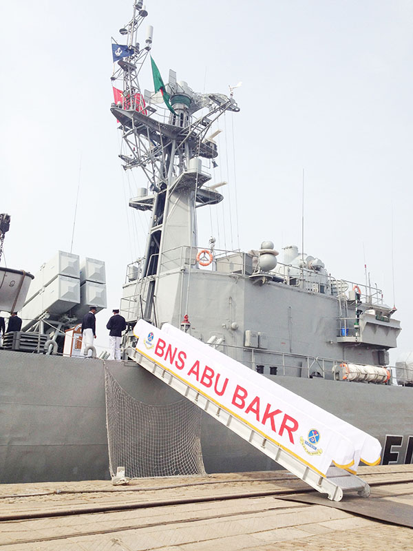 Bangladesh's frigate BNS Abu Bark docks in Qingdao, East China's Shandong province, April 20. The frigate will join a multinational marine drill involving seven countries on April 23, to mark the 65th anniversary of the founding of China's navy. [Photo/China Daily] 
