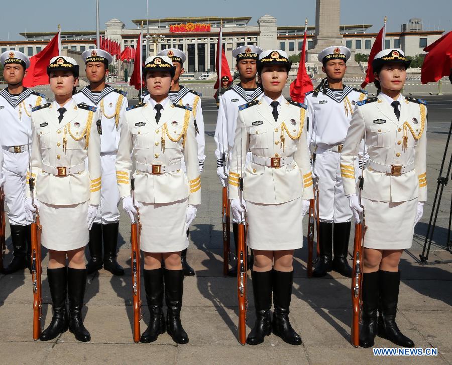 Plas Female Honor Guards Debut In Beijing Cn