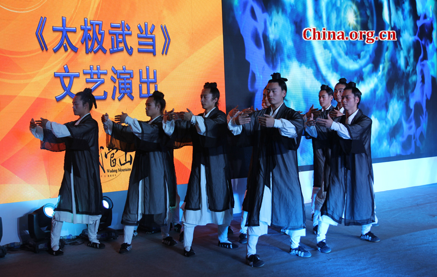 A Kongfu opera performed by China Wudang Taichi Kongfu Troupe stages at the Third China Beijing International Fair for Trade in Services (CIFTIS) Saturday in Beijing. Mt. Wudang, located in Hubei Province in Central China, is famous for the ancient martial art of Taichi and was made a UNESCO World Heritage Site in 1994. [Photo: China.org.cn]