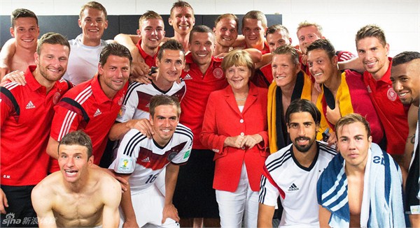 Image result for Merkel with German football team