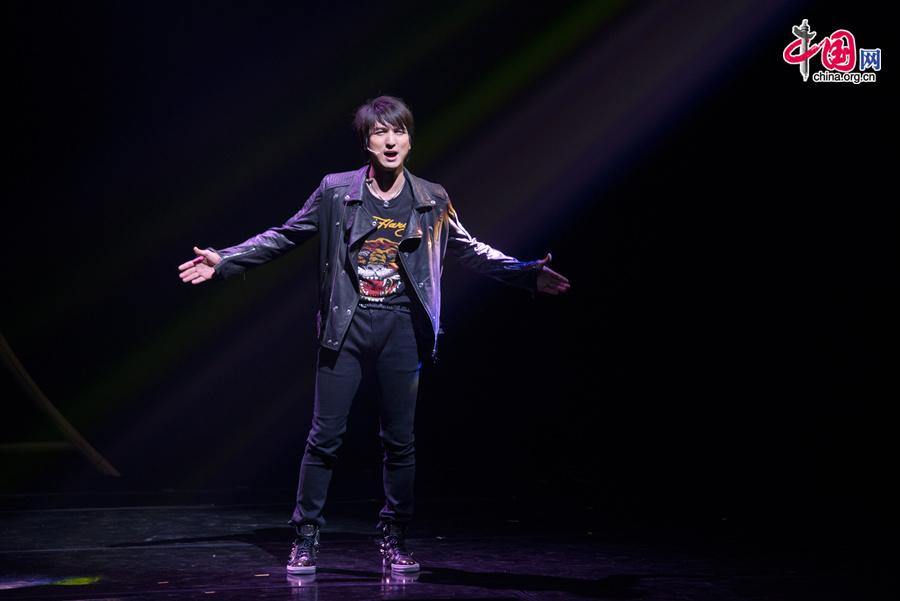 Artists stage a musical &apos;Love you, Teresa,&apos; in memory of late Chinese pop legend Teresa Teng (1953-1995) in Beijing on Tuesday, June 17, 2014. [Photo by Chen Boyuan / China.org.cn]