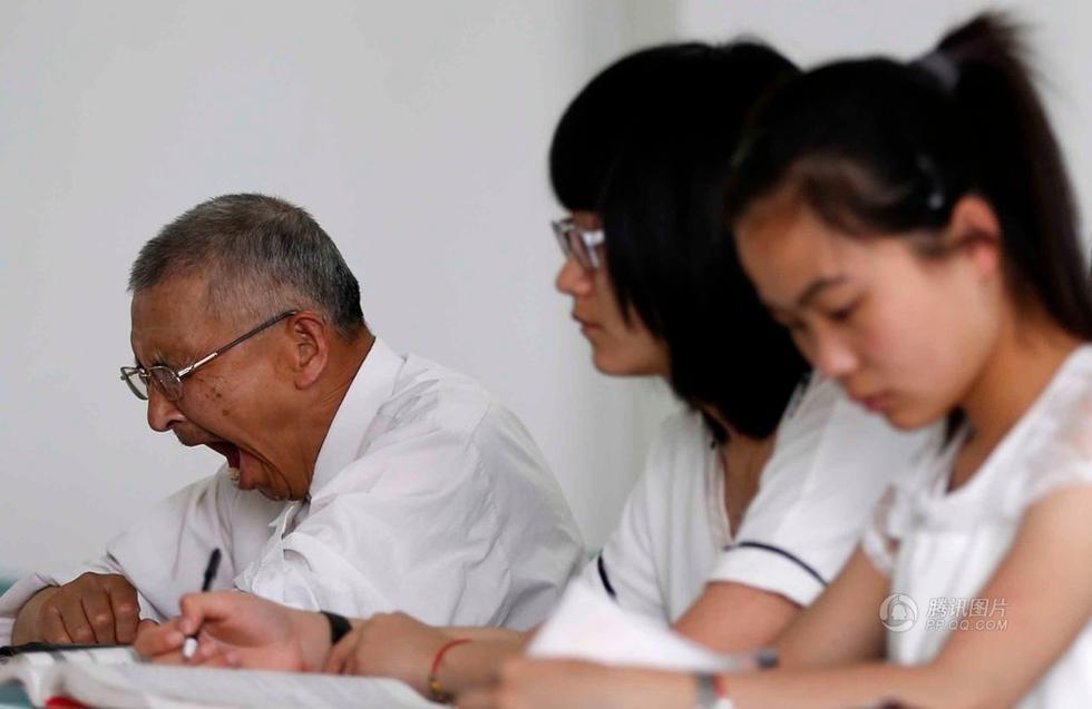 73-year-old realizes his university dream.[Photo/qq.com]