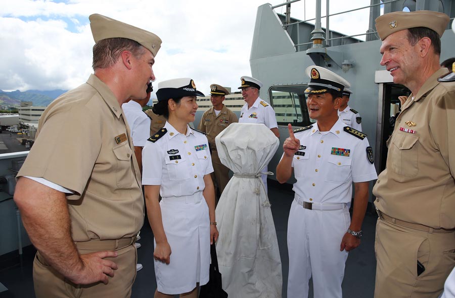 US admiral tours Chinese warship