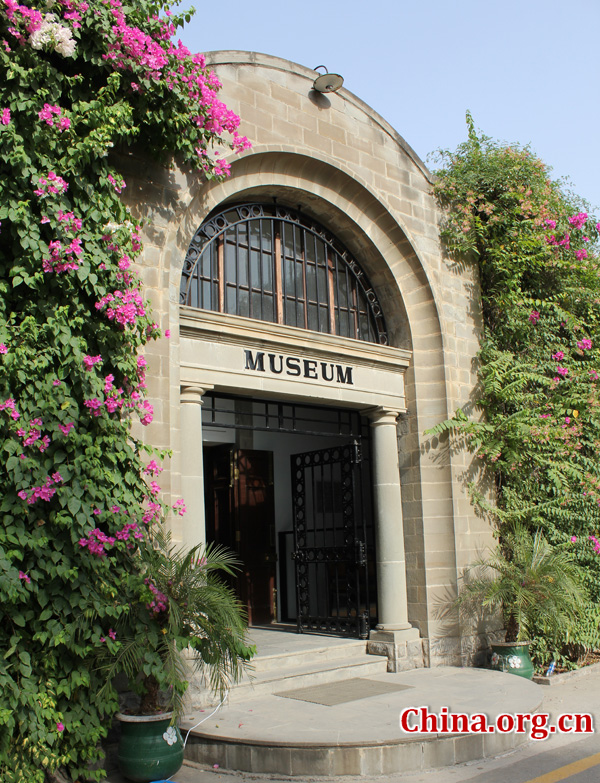 The main door of Taxila Museum [Photo by Li Shen/China.org.cn]