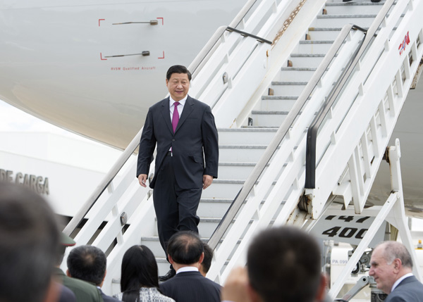 Chinese President Xi Jinping arrived in Fortaleza, Brazil for a summit of the BRICS countries, July 14, 2014. [Photo/Xinhua] 