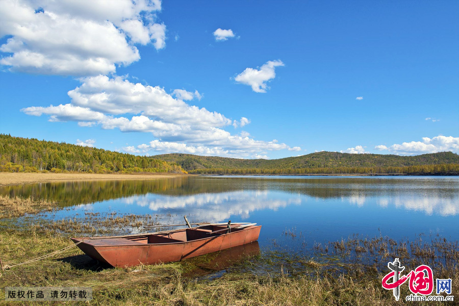 Located at the foot of southwest Daxing&apos;anling Mountains in North China&apos;s Inner Mongolia Autonomous Region, A&apos;er Mountain is famous for its mineral springs, abundant volcanic lakes and beautiful forest. 