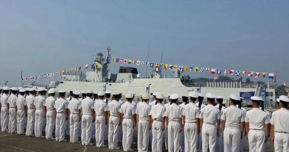 A commissioning ceremony for the Quanzhou was held at a military port in Xiamen in southeastern China on Friday. Independently designed and produced by China. It will be tasked with maritime patrol, surveillance, escort, anti-submarine and other naval functions.[Photo/Xinhua]