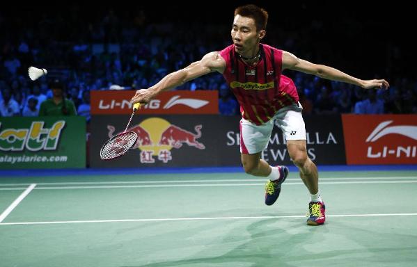 World No. 1 Lee Chong Wei of Malaysia secured his seat in the final of the BWF World Championships after beating home player Viktor Axelsen in two straight sets on Saturday. [Xinhua]