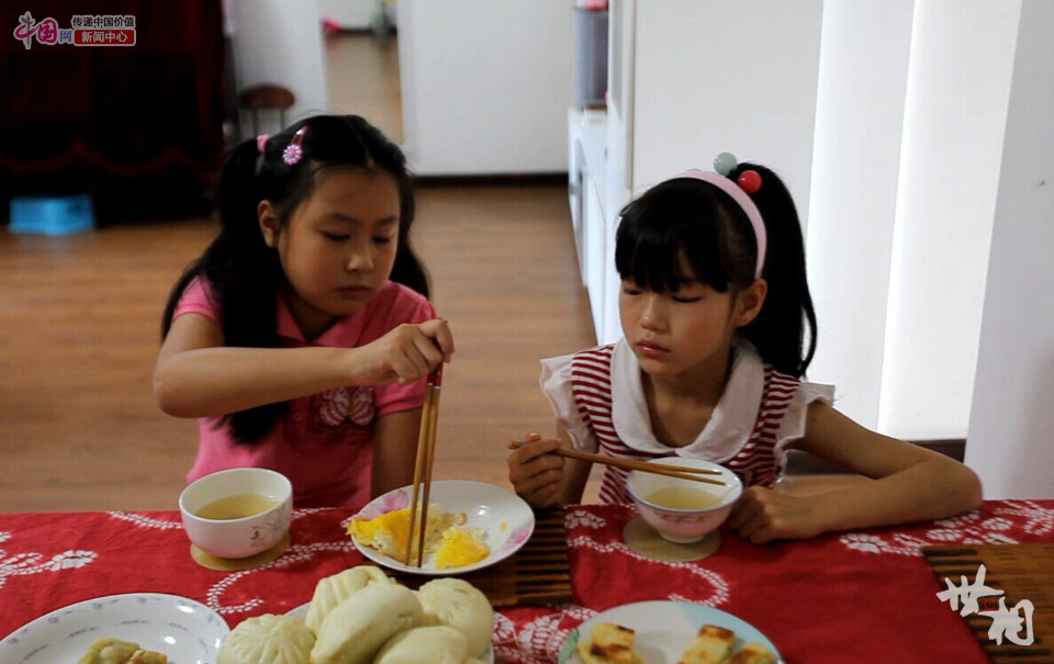 白龙村留守女童的北京七日