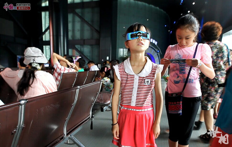 白龙村留守女童的北京七日