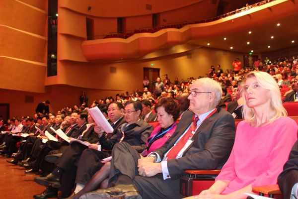 10月9日，第三届（2014）国际文化产业大会在兰州开幕。[中国网]