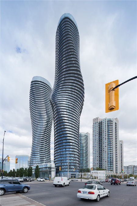 Designer Ma Yansong's best-known project－Absolute Towers in Mississauga, Canada. [Iwan Baan/China Daily]