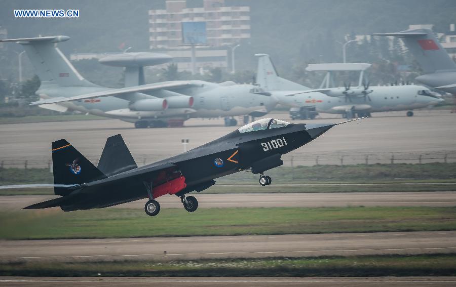 CHINA-ZHUHAI-AIRSHOW-J-31(CN) 