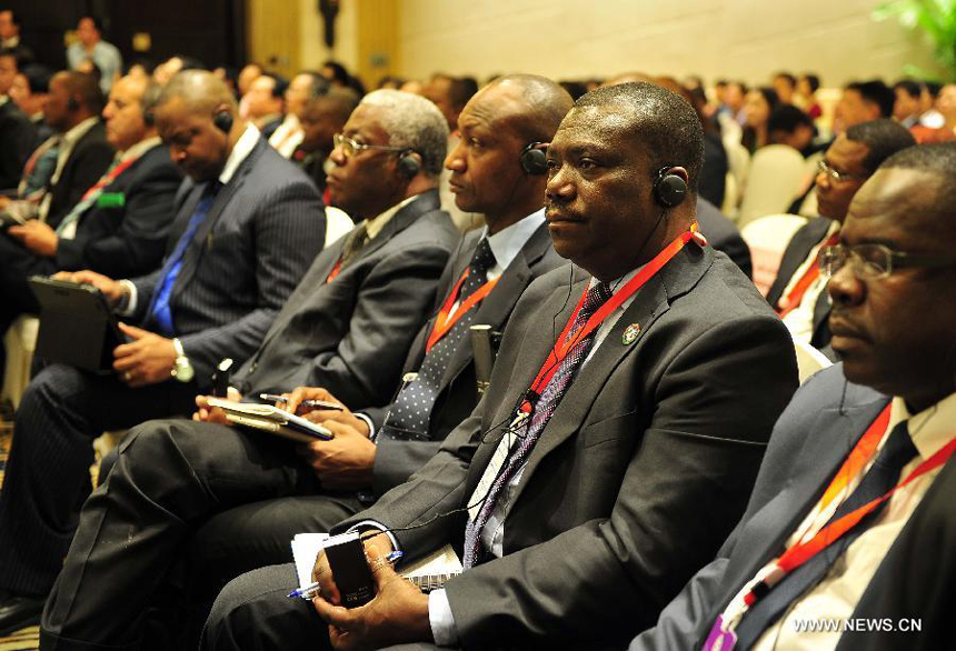 The 5th Roundtable Conference on China-Africa Cooperation is held in Wanning, south China&apos;s Hainan Province, Nov. 13, 2014. [Photo/Xinhua]
