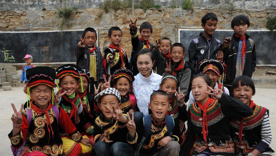Ma Jianxia and her students.