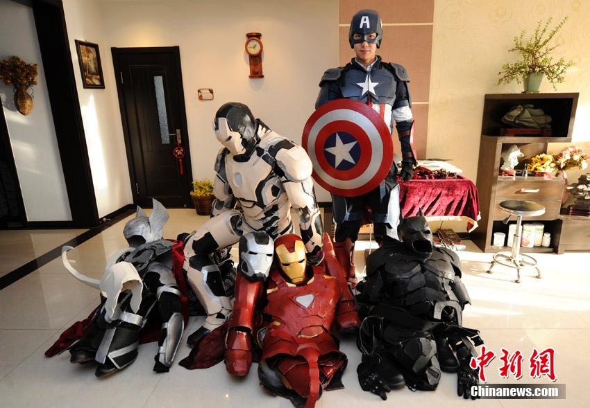 Zu Bingqun and his homemade Marvel heroes costumes. [Photo/Chinanews]