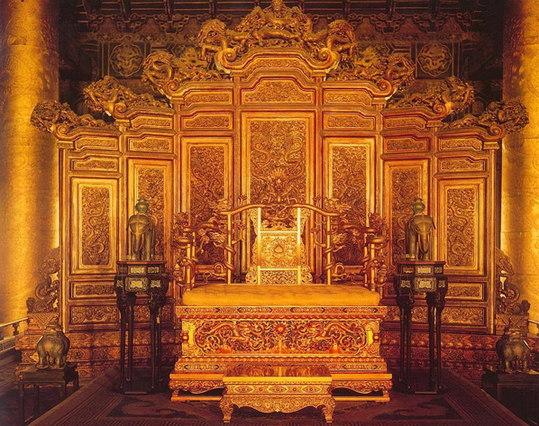 An emperor chair in the Forbidden City, Beijing. [File photo]