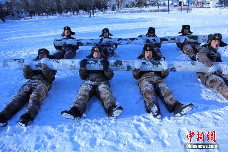 Soldiers garrisoning a fort in northeast China&apos;s Heilongjiang Province defy extreme coldness and conduct trainings at an undisclosed military camp on Saturday, Dec. 20. [Photo / CNS]