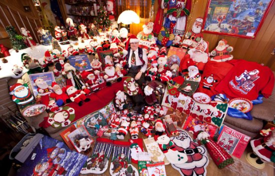 The largest collection of Santa Claus memorabilia, one of the 'Top 15 records on Christmas celebrations' by China.org.cn