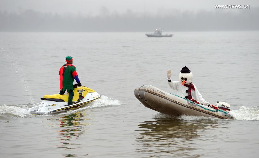 WaterSkiing Santa kicks off in Alexandria, Virginia