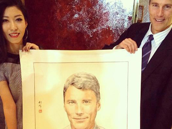 News has been spreading across the internet that Qu Wanting, a 31-year-old Chinese pop singer is dating Vancouver Mayor Gregor Robertson. [File photo]