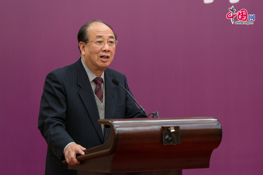 Zhao Qizheng, former Minister of China State Council Information Office speaks about the significance of the English edition of &apos;Early Writings of Zhou Enlai,&apos; at the launch of the book held in Beijing on Thursday, Jan. 8, 2015. [Photo by Chen Boyuan / China.org.cn]