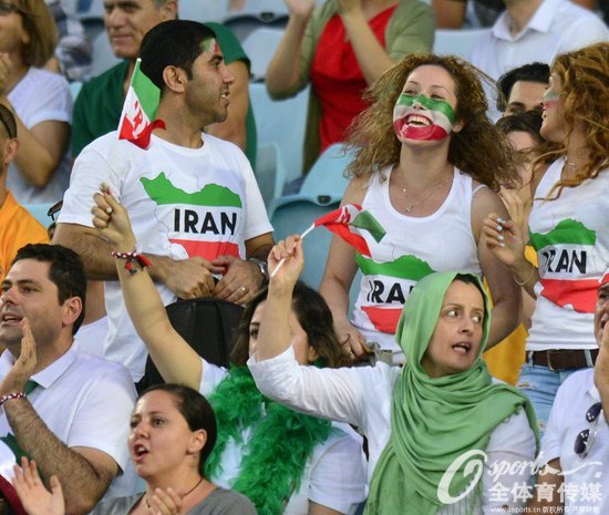 Iranian fans cheer after their team win over Qatar with 1:0 in the Asian Cup in Australia on Thursday. 