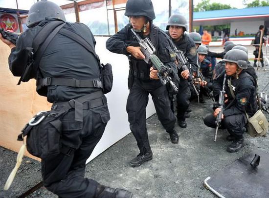 Philippine policemen [File photo] 
