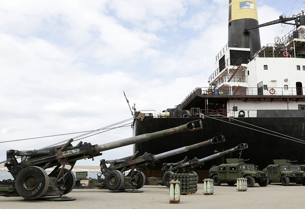 Lebanon received a new U.S. shipment of military vehicles, weapons and ammunition on Sunday, as part of Washington's pledge to aid the Lebanese military in its combat against terrorism. [Photo/Xinhua]