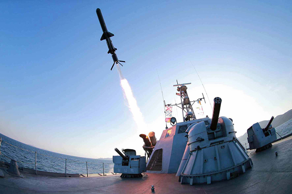 The Democratic People's Republic of Korea fired five short-range projectiles, presumed to be tactical missiles, into east waters Sunday afternoon, reported Yonhap News Agency citing the Joint Chiefs of Staff. [Photo/Xinhua]