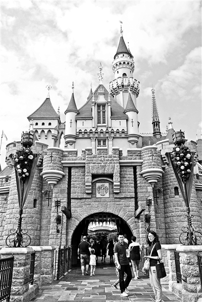 香港迪士尼的睡公主城堡。 
