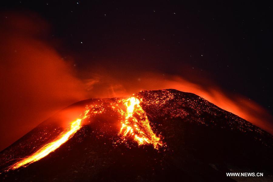 View of the erupting Villarrica Volcano, 18km south of Pucon, and 128km southeast of Temuco, in the 9th region of La Auracania, Chile, on March 3, 2015. 