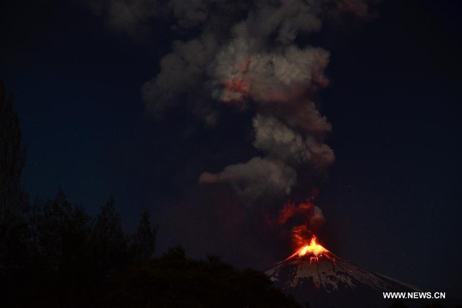 View of the erupting Villarrica Volcano, 18km south of Pucon, and 128km southeast of Temuco, in the 9th region of La Auracania, Chile, on March 3, 2015. 