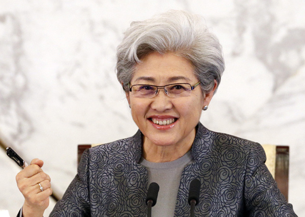 Fu Ying, spokeswoman for the annual session of the 12th National People's Congress, addresses a news conference in Beijing. She said using network portals to investigate terror attacks is common practice. [Photo/Xinhua]