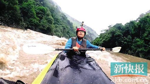 A 41-year-old Chinese man, funded by his wife, is going to drift down the 5,464-km Yellow River, China’s second longest river, alone for 10 months.